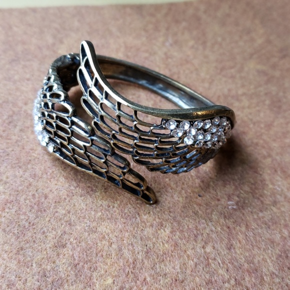 Jewelry - Angel Wing Bracelet
